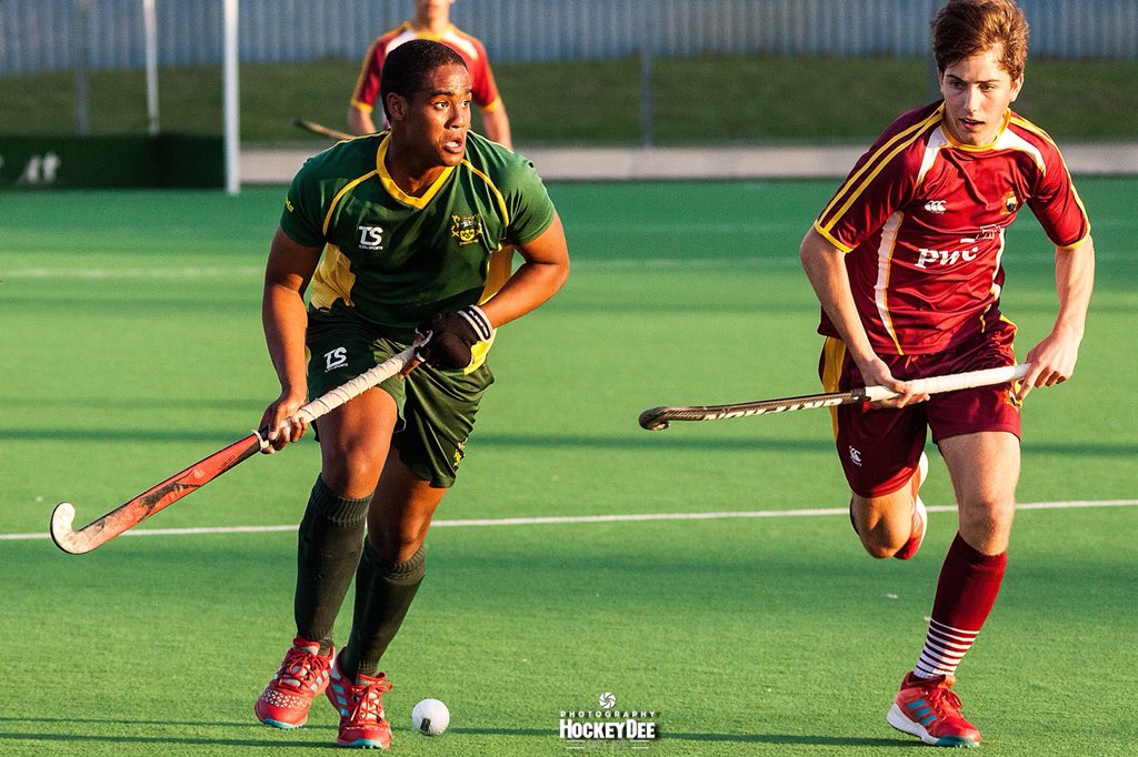 Cape Town International Hockey: Nail biting Quarter Finals, Fairmont vs Paul Roos. Come down to Hartleyvale on Sunday to experience SA youth hockey! #SAHockeyRevolution #CapeTown #SlazengerSA