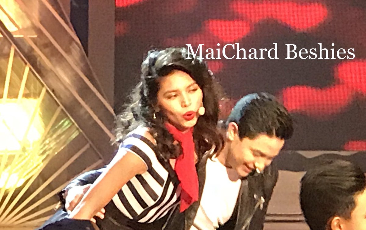 Forever_Beshies's tweet photo. Yung kamay talaga! 
#ALDUBWithBrodwayBoys https://t.co/vdbrUI2cF0