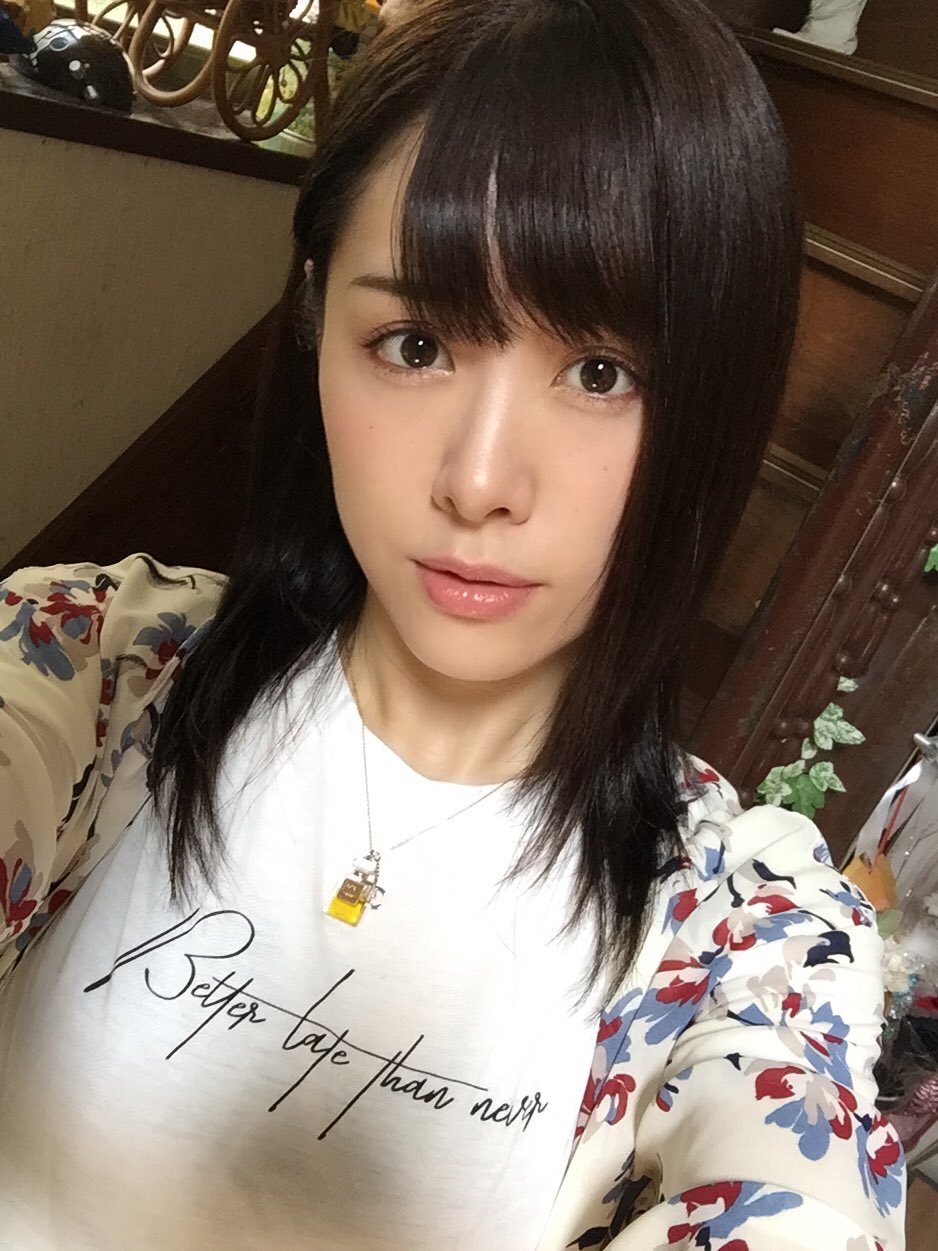 なぎさりん Candy Go Go 今日はいつもとメイクを1箇所だけ変えてみたよ どこかわかるかな ヒントは唇の色だよ なぎさりん Candy Go Go 今日はいつもとメイクを1箇所だけ変えてみたよ どこかわかるかな ヒントは唇の色だよ