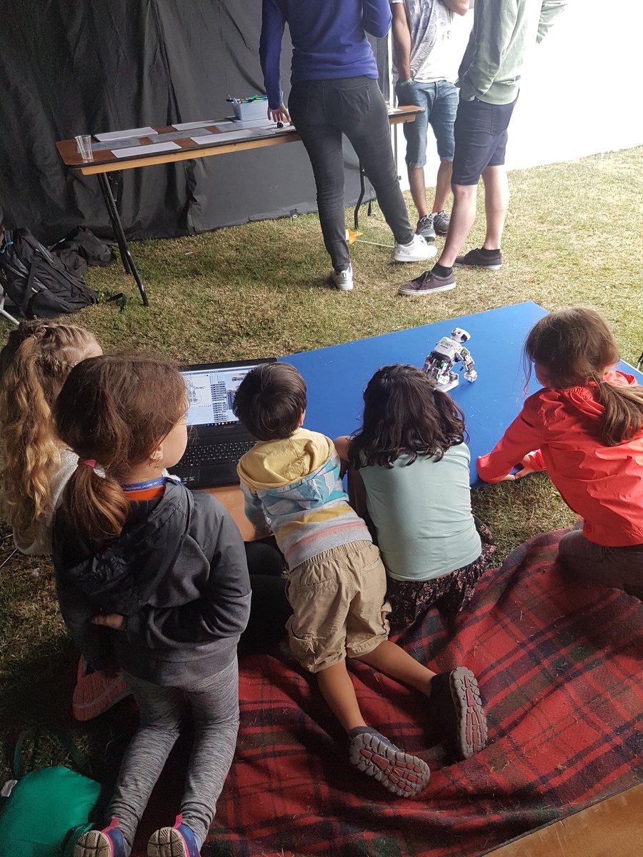 CAS_NorthWest's tweet image. Busy day at the @bluedotfestival yesterday with #edbot #legowedo and #ozobot @edbotinschools @LEGOeducationUK @Ozobot @csmcr