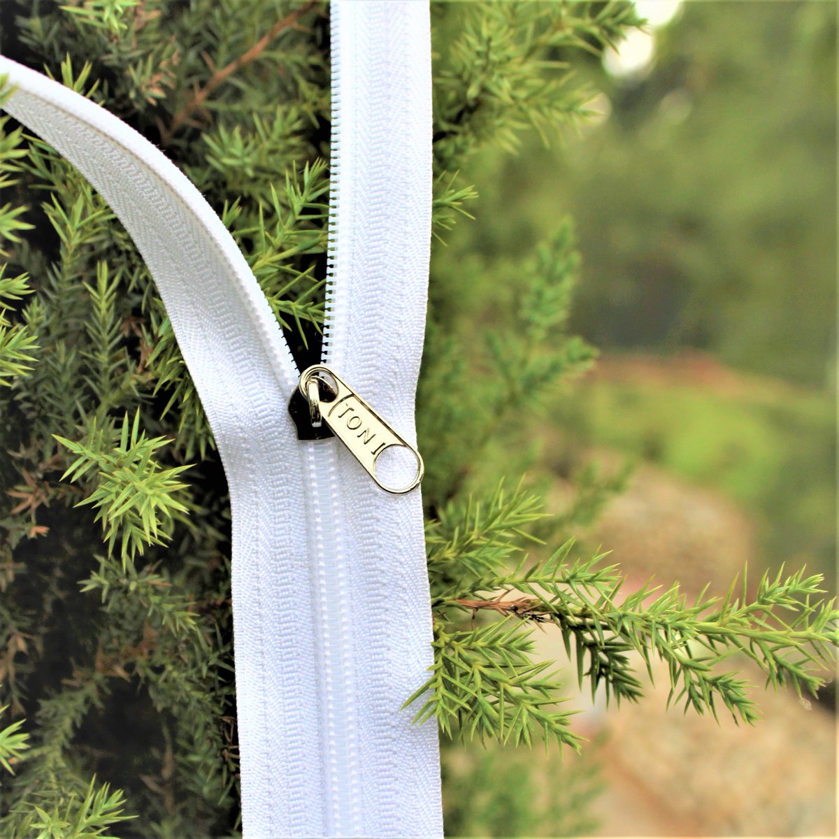 tonizippers's tweet photo. Saturday Creation! #Toni #ToniZippers #ToniSliders #ZipperCreation #Sliders #Zippers #SaturdayMotivation #EverydayAbility #Zip #Manufacturers #industry #zipFasteners #ZipperFasteners #ZippersFasteners #Fastener #ToniFasteningProducts https://t.co/JfiAtIQHCm