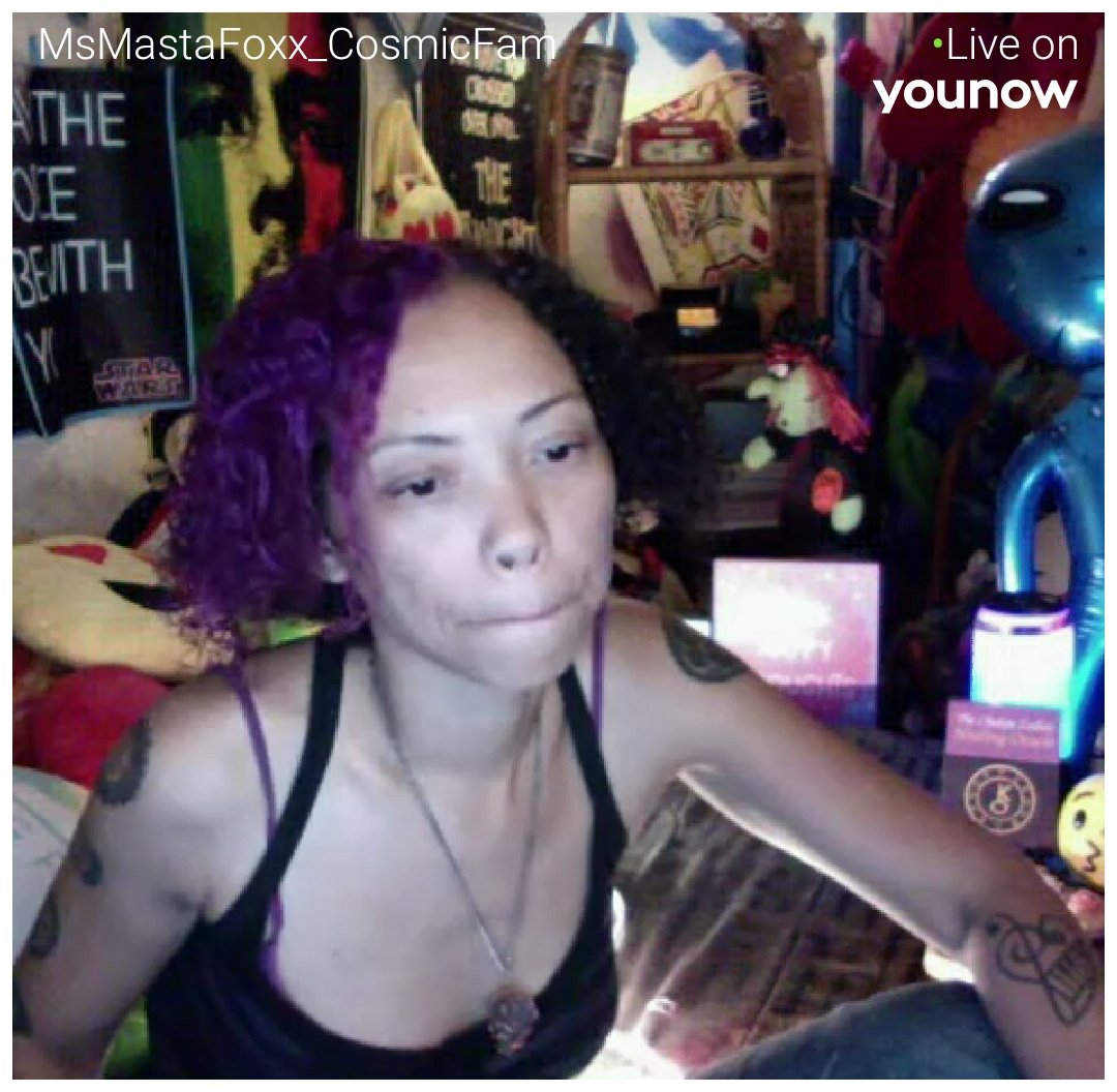 Agent2Az's tweet image. 🔴 LIVE @msmastafoxx on #YouNow younow.com/MsMastaFoxx_Co…