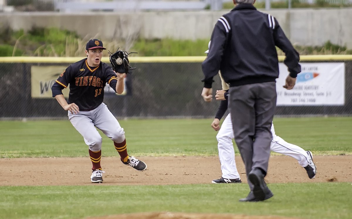 VCdirtsquad's tweet photo. Congrats to Eli Wood for being named Napa Valley Register’s 2018 Defensive Player of the Year. https://t.co/Or9cSgRflh