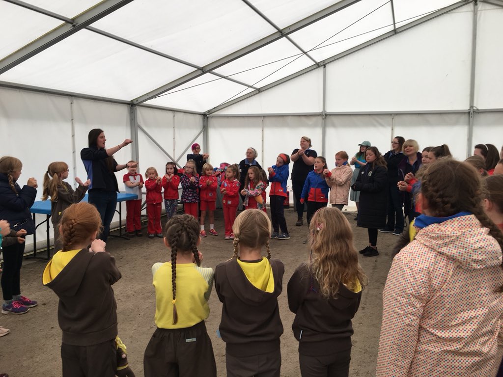 Girlguiding_LE's tweet photo. Local girls at #waddowhall for the NATIONAL media launch of new programme! Look out for us on Sky News later. #EveryGirl https://t.co/au4NqJC0XA