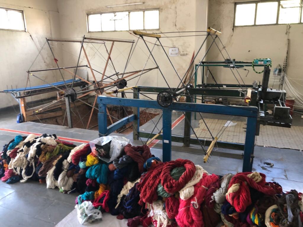 TIHCL_'s tweet photo. @_TIHCL_  Officials have visited POCHAMPALLY HANDLOOM PARK LTD and POCHAMPALLY HANDLOOM WEAVER'S CO-OP SOCIETY LTD  for cluster study #yadadricollector #tihcl  @TelanganaToday @minmsme @MinIT_Telangana @KTRTRS @yerramraju @ArjunTada @DCsofIndia @V6News @trsharish @jayesh_ranjan https://t.co/M5anTQFqM2