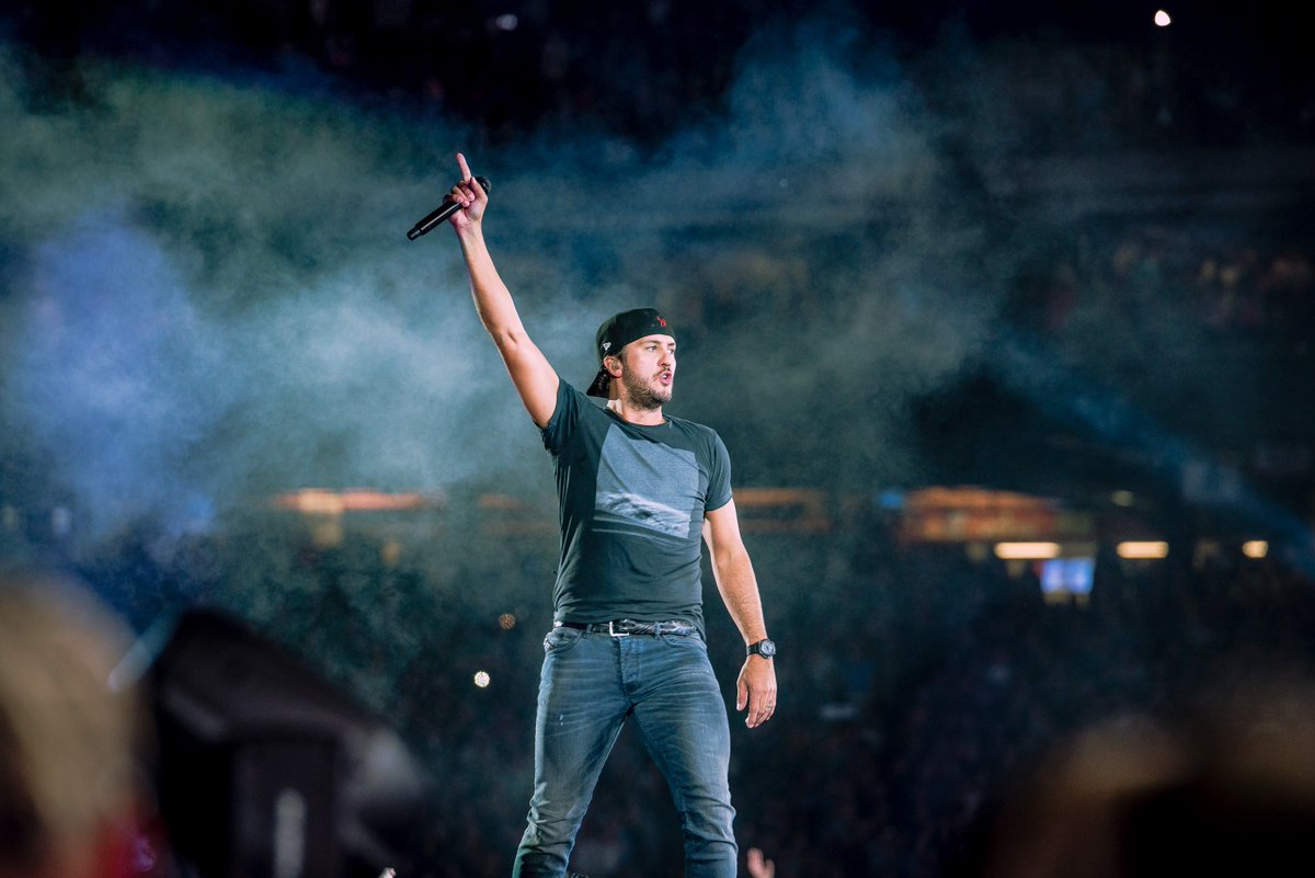 K102's tweet photo. What a show at Target Field! The official @LukeBryanOnline after party is kicking off on K102 right now! Listen: https://t.co/aNRNs1OzrV #K102Luke https://t.co/20tpC3WEEL