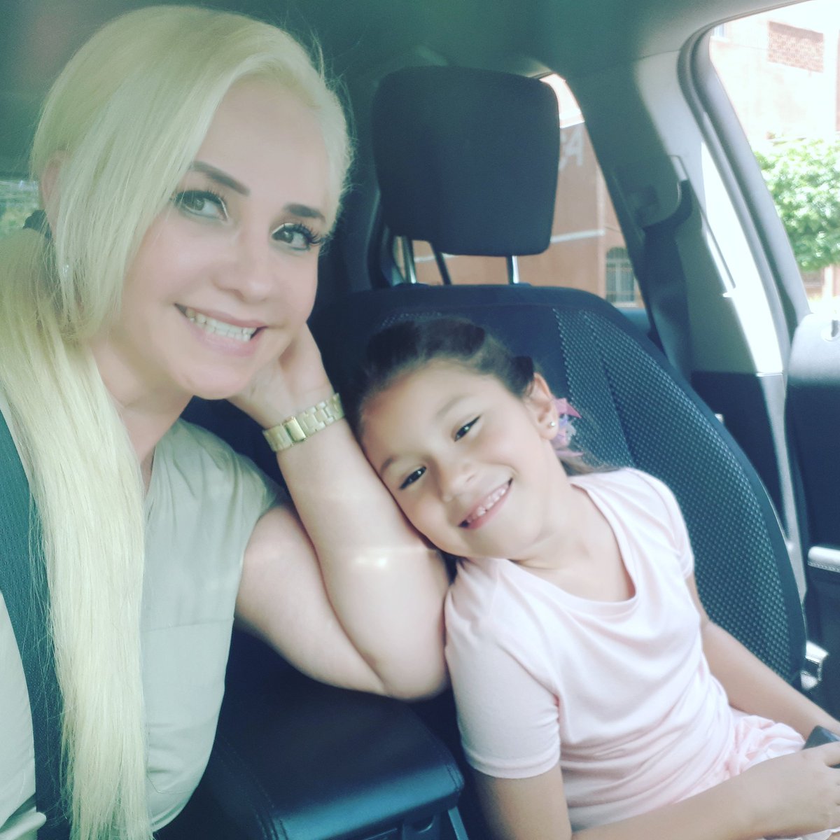 Lettyperezd's tweet photo. Ellayyo💞en algùn lugar de este inmenso planeta https://t.co/PVvIghXM5J