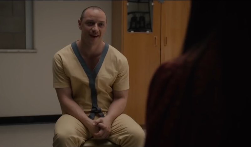 HedwigSplitTH's tweet photo. #Update 

มาแล้วฮะกับตัวอย่างของ #Glassmovie หนังรวมจักรวาลUnbreakableและSplit  พร้อมกับนักแสดงนำจากหนังทั้งสองเรื่องไม่ว่าจะเป็น Bruce Willis,Samuel L. Jackson,James Macavoy,Anya Taylor-Joy และยังมีตัวละครใหม่ที่แสดงโดยSarah Paulson!

และนี่ก็เป็นโมเมนต์เฮ็ดวิกที่แ��ปมาได้ฮะ! (1) https://t.co/N2TyTmbnoA