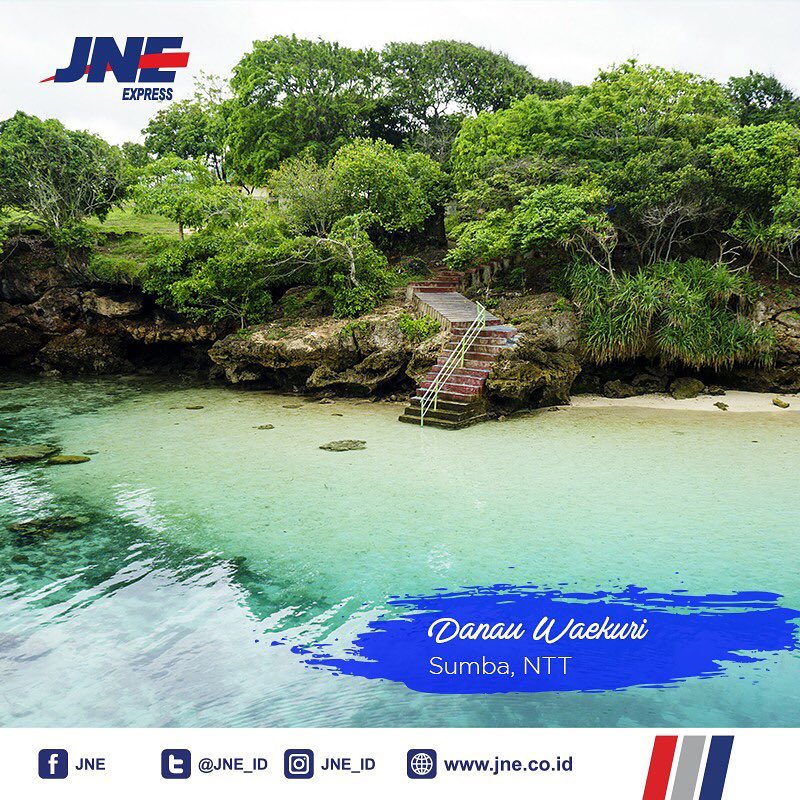 Tertarik untuk mengunjungi “Danau Waekuri”? Mention orang yang ingin kamu aja kesini :D
Happy weekend!
•
#jlc
#memberjlc
#jne
#connectinghappiness 
#Sumba #DanauWaekuri
#NTT #Indonesia
#NusaTenggaraTimur