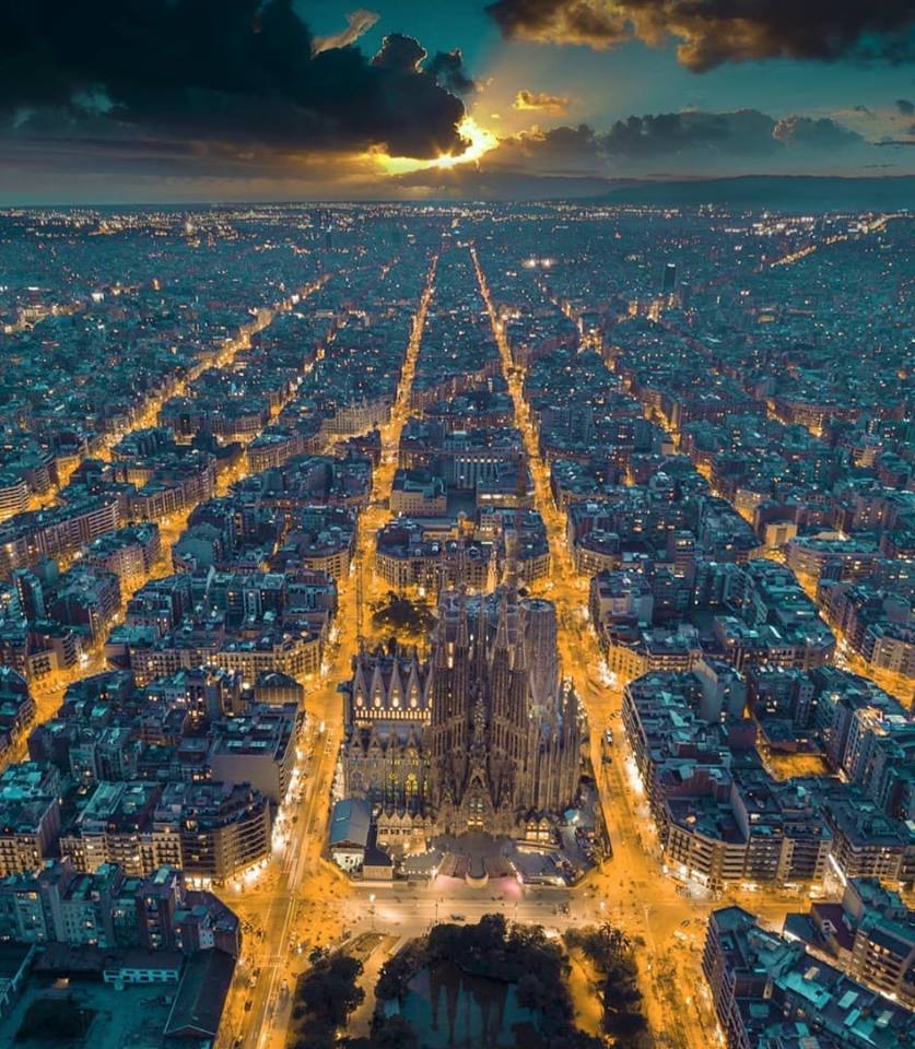 Барселона вид с высоты птичьего полета