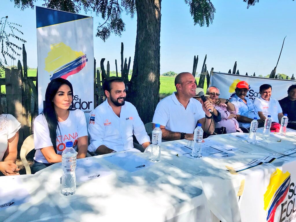 cendemocratico's tweet photo. En Daule se desarrolló una asamblea participativa, donde nuestro Director Provincial y Coordinador Nacional del @frentesomosec, @alexklaere, escuchó las necesidades de los agricultores, con quienes estableció una agenda para trabajar y sacar adelante a este sector productivo. https://t.co/NZqAOgzwl0