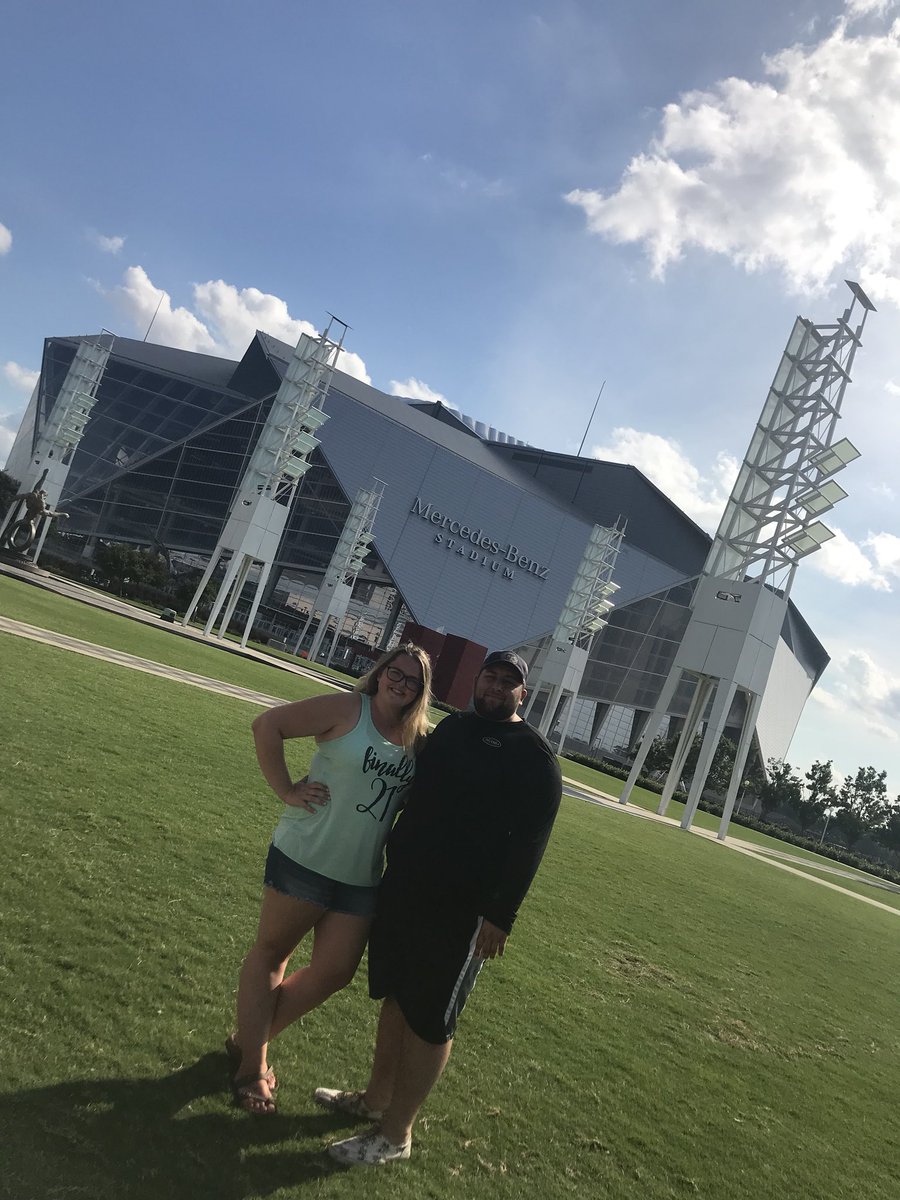 agamekyle's tweet photo. Day one in the ATL and we took on the @ZooATL, @WorldofCocaCola, @ESPNCFB Hall of Fame, @TheVarsity1928, and @CNN day two only holds more in store. #ATL #ClintonNewsNetwork #Fakenewsbutstillnews #gfs21st #tifftime https://t.co/eCX3ehC80H