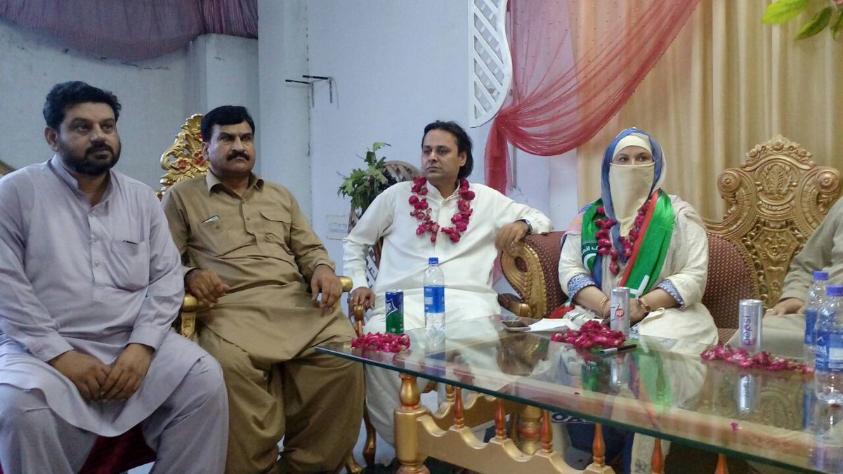 IftikharAlih's tweet photo. Pakistan Awami Tahreek (PAT) D.G khan take big decision to support PTI @zartajgulwazir &amp; @DrShahinaNK 
#جنوبی_پنجاب_کپتان_دا https://t.co/pmJHZ3sp0s