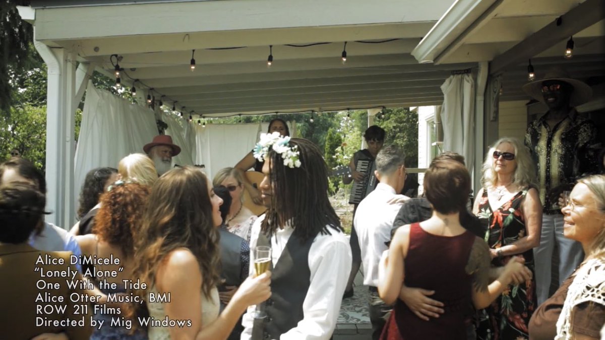ROW211FILMS's tweet photo. “Lonely Alone is a beautiful music video that tells a sad and beautiful story. This is quality!” 
-The Festival Director of the Pinnacle Film Awards, where we’ve been nominated for Best Music Video! 
Great work @AliceDiMicele @MigWindows and the team! Thanks @AwardsPinnacle https://t.co/NK1ngqVNXz