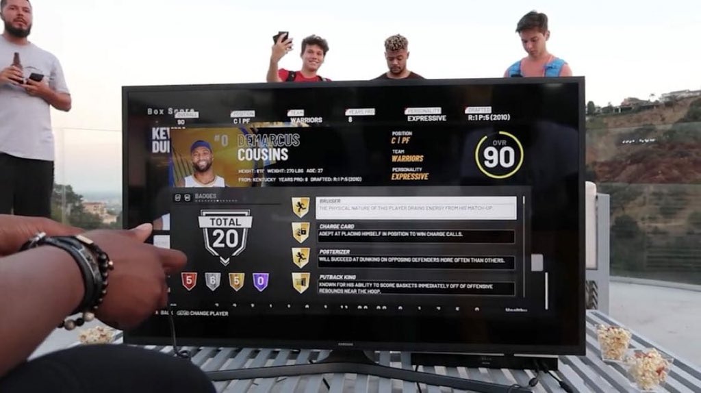 GlobalGamersL's tweet photo. 9️⃣0️⃣👀 #DemarcusCousins  First Look #NBA2k19 #NBA2k19ratings https://t.co/FTt0NgBYiE