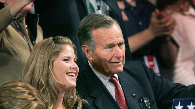 thehill's tweet photo. George H.W. Bush offers condolences to his cardiologist who was fatally shot in drive-by shooting https://t.co/3J9FfTkoqy https://t.co/tVEmc2gP6k
