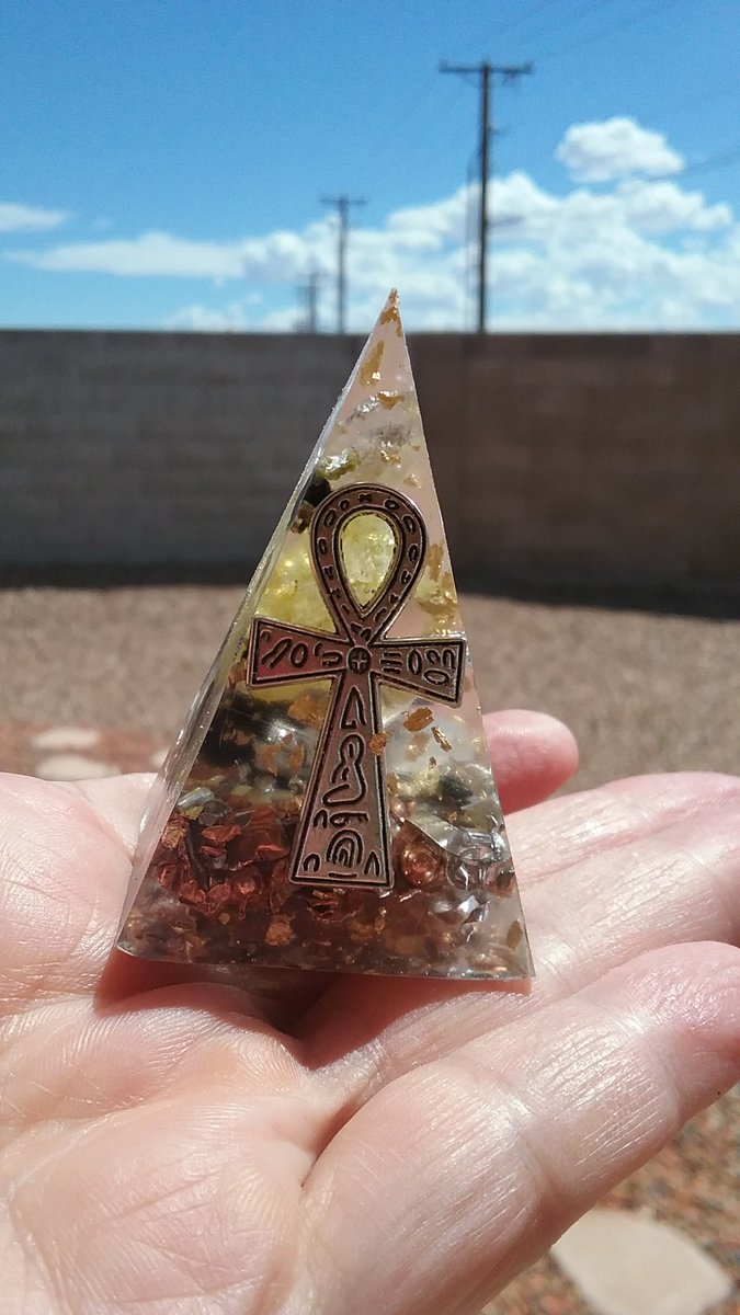 shesus913's tweet photo. One of my latest pyramids. https://t.co/PsCYpH7LWj