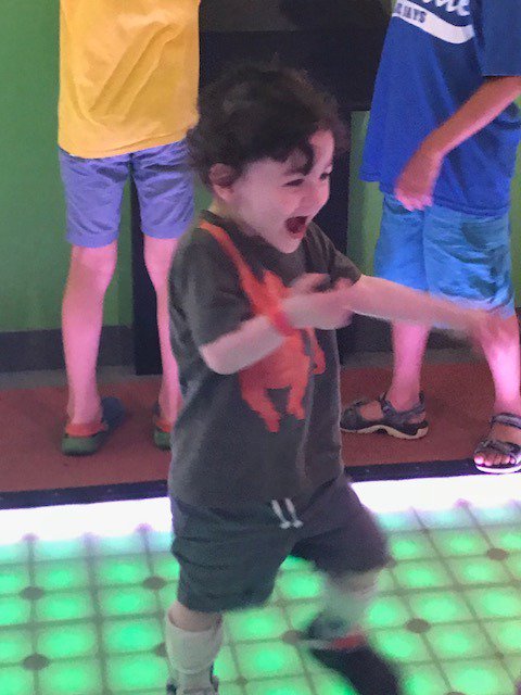 drgamermom's tweet photo. Dancing and arcade games at the @museumofplay #SummerAtTheStrong #takesaftermom https://t.co/6eWxKK5SxQ