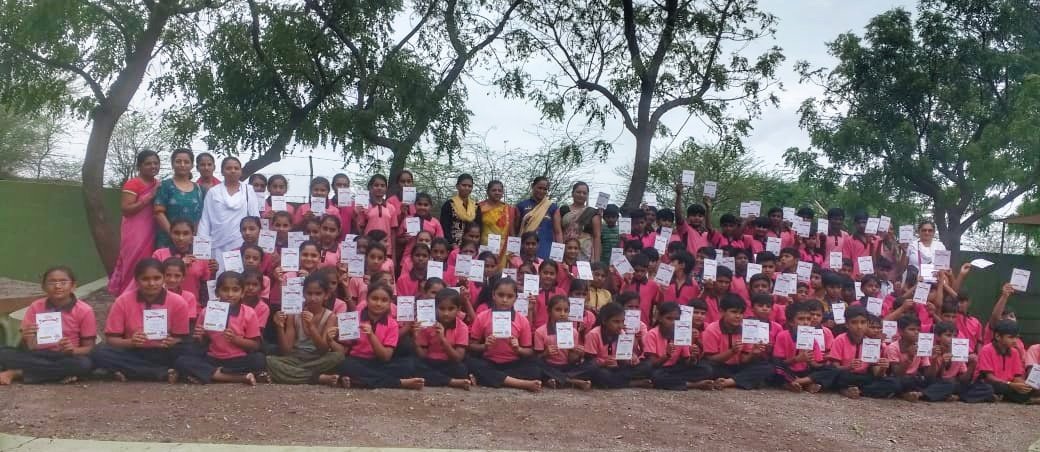 maulikdr's tweet photo. Yes we got1⃣0⃣0⃣% vaccination. We are happy to be #MRSAFE #MRVCGujarat #MRCampaign. #vaccineswork Remember here passing marks is 95%.!! @kumarmanish9 @UNICEFIndia @MinistryWCD @GujHFWDept @abhisheksinghDP @NHMGujarat @cohgujarat @CMOGuj @JayantiRavi https://t.co/gFkwK5GmRT