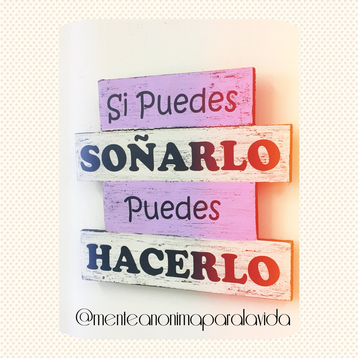 MenteAnonima2's tweet photo. Cada quien elige la vida que quiere vivir. 

#vida 
#sueños 
#motivation 
#menteanonima 
#literatura https://t.co/ou7YOdO0Nt