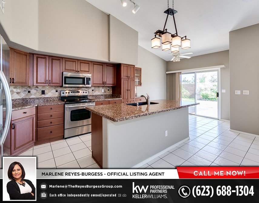 TheRBGroup's tweet image. #JustListed by @TheRBGroup!
Gorgeous Moon Valley Home with Majestic Mountain View!
Desirable neighborhood with 2 #CommunityPools, Clubhouse and Hiking Trails.
Text &apos;Marlene&apos; to 59559 now!

#JustListed #NewListing #PhoenixAZ #ArizonaRealEstate #AZHomesforSale #ReyesBurgessRealty