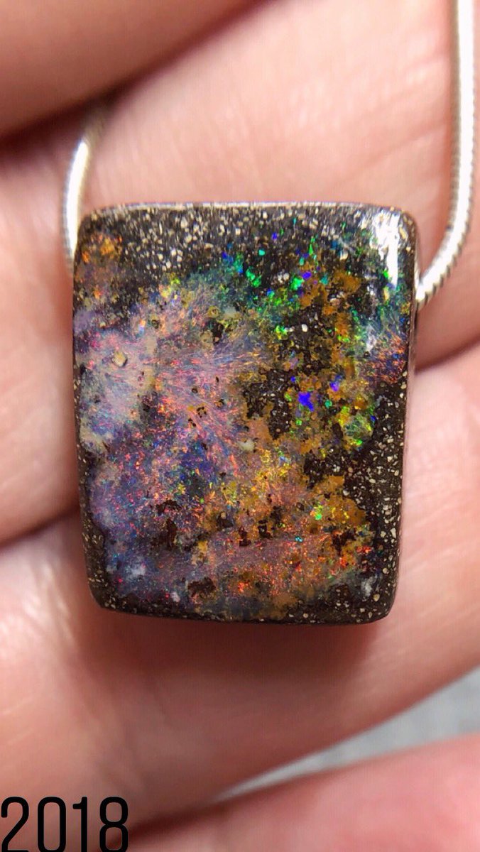 Big chunk of color! Love this Boulder Opal pendant.
#EtsyGift #etsy #etsyfinds #necklaces #jewelryaddicts #SaturdayMorning #trendsetter #Opal #summer #naturalbeauty