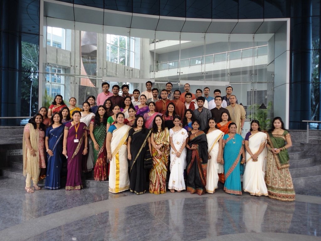 kingchiru15's tweet photo. My first Corporate ethnic day at @nokianetworks !! #Memories #NokiaDays #9Yearsback #CorporateEthnicDay #MemorableDays #BangaloreDiaries 😊 https://t.co/xTpRBgxy0I
