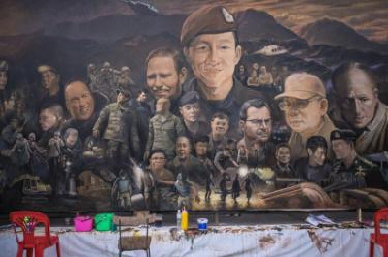 Thai cave: Artists' huge mural honours rescue heroes
A giant mural entitled The Heroes has been created in Chiang Rai, Thailand, 
enrich.asia/singlepost/319…