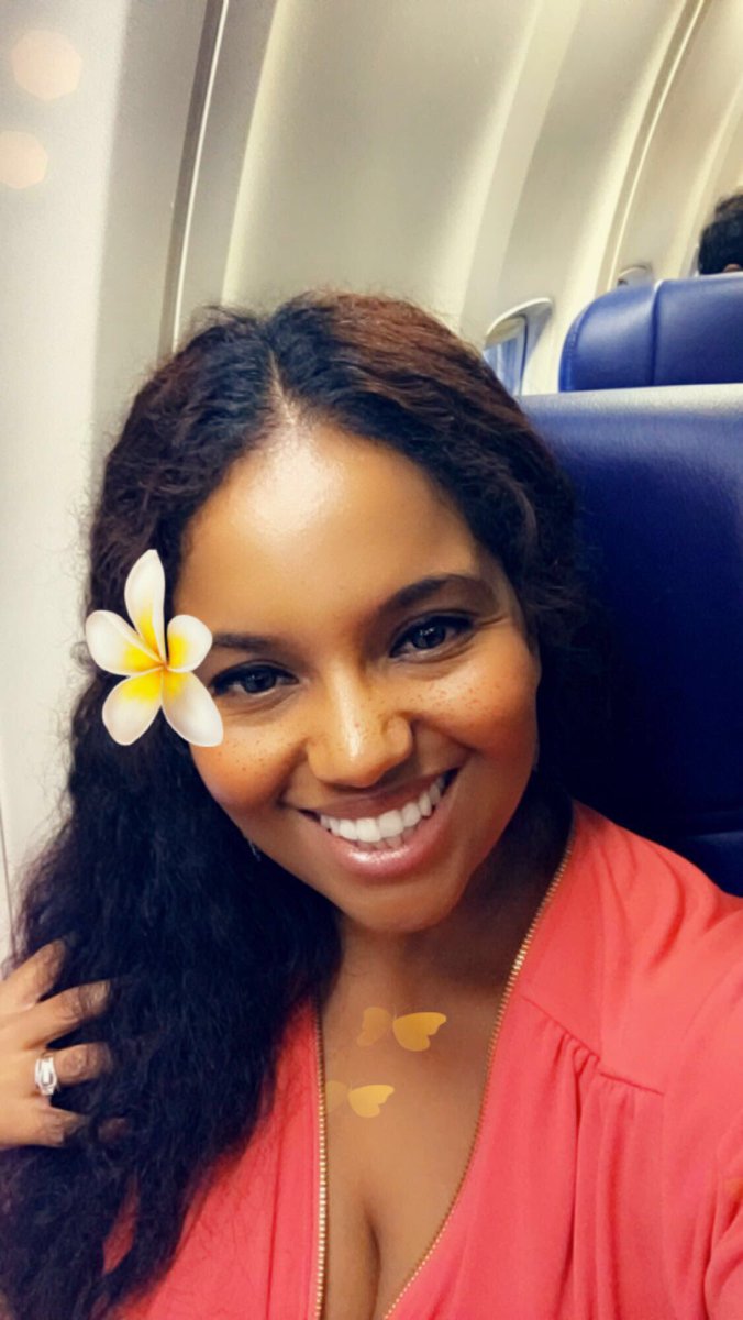 MaylinSambois's tweet photo. It’s here! #Day1
#AnchorDownEarly
#TruckinWithMyTribe
#TERbelieves 
#teamgive #believe #31Gives #thirtyonegifts #BE #SmallChangesChangeEverything #MaylinBagsforPurpose #BagsForPurpose #31Conference #ThirtyOneGiftsConference
#ThirtyOneConference https://t.co/P6LllS6ljN