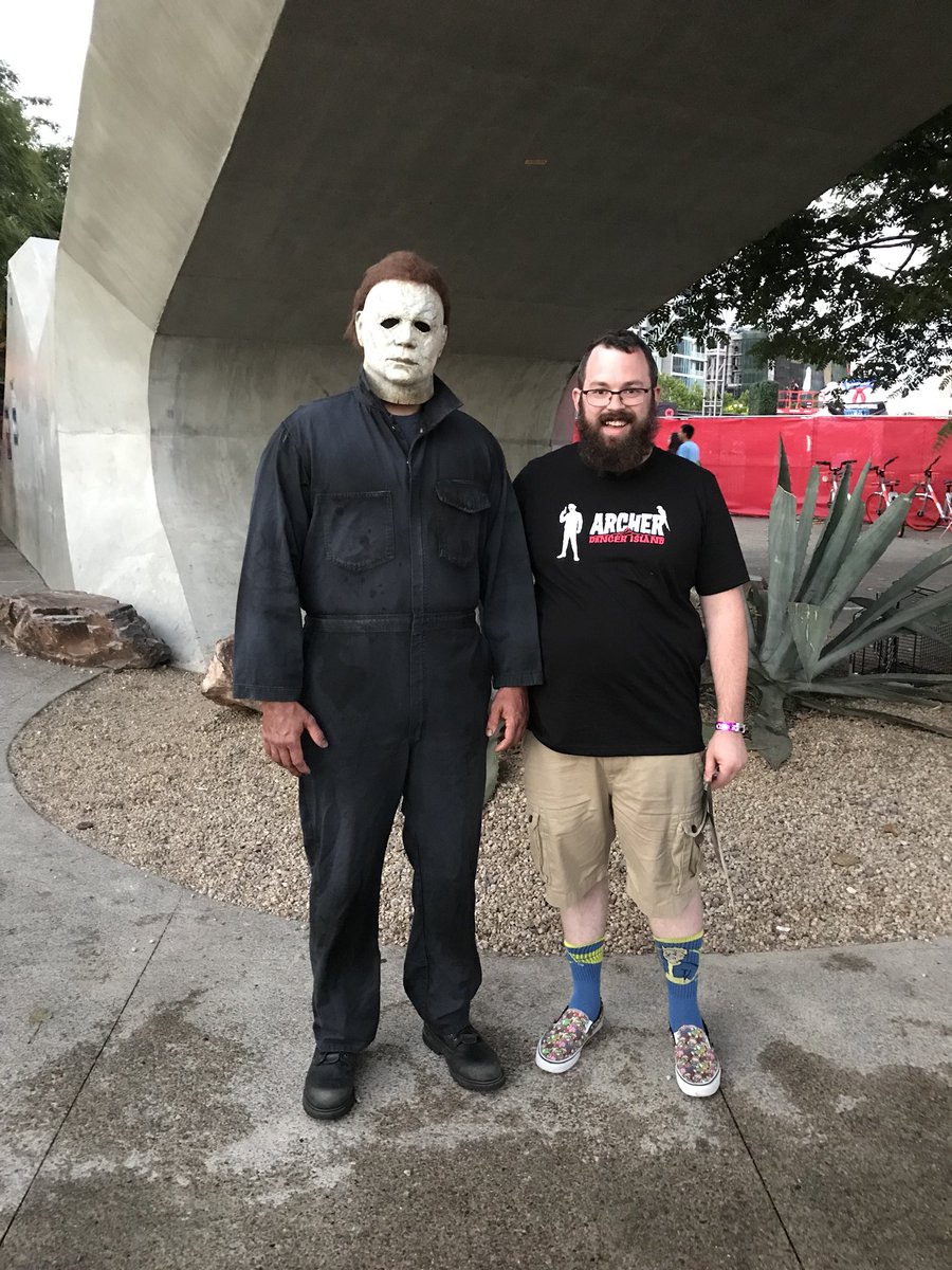 SteinBlad's tweet photo. I was almost murdered under a bridge at #sdcc @halloweenmovie https://t.co/cULPBVE8iX