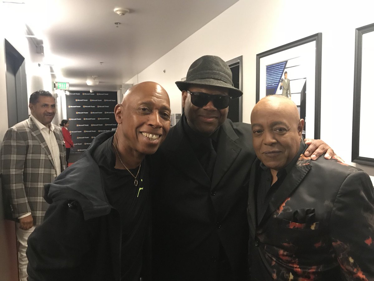 PeaboBryson2's tweet photo. We ready @flytetymejam https://t.co/F1QAxskDGH