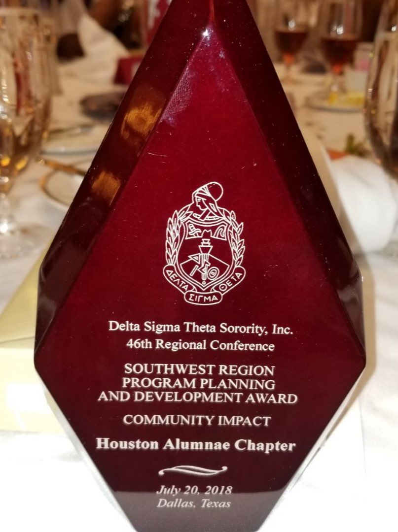 dst_HAC1913's tweet photo. Congratulations Houston Alumnae Chapter for receiving the Community Impact Award! #DST1913 #DSTHAC #Service #HACRocks #SWRC2018 https://t.co/FP71xnQWoo