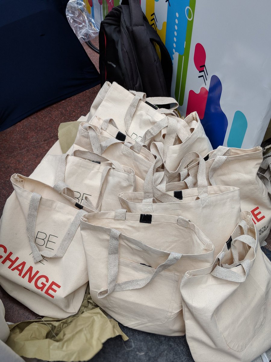 <a href="/SocieteGenerale/">Societe Generale Group</a> GSC inspiring attendees to go the eco-friendly way! Gift bags at the registration counter at the <a href="/WCMIndia/">Womenchangemakers</a> #womeninleadership @SocGen_APAC <a href="/SowmyaSuryan/">Sowmya Suryanarayanan</a> <a href="/Fondation_SG/">Fondation Société Générale</a> #csr #sparksocialchange #sggsc <a href="/SG_InsideIT/">SG InsideIT</a> <a href="/AlvaSapna/">Sapna Alva Tariyal</a> <a href="/Gurudatt_Naik/">Gurudatt Naik</a>