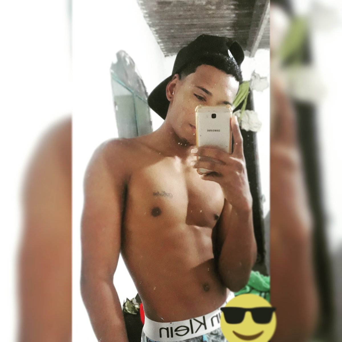 Preto22_'s tweet photo. Olha eu de boné olha eu sem boné..😊 https://t.co/6I1psNohg8