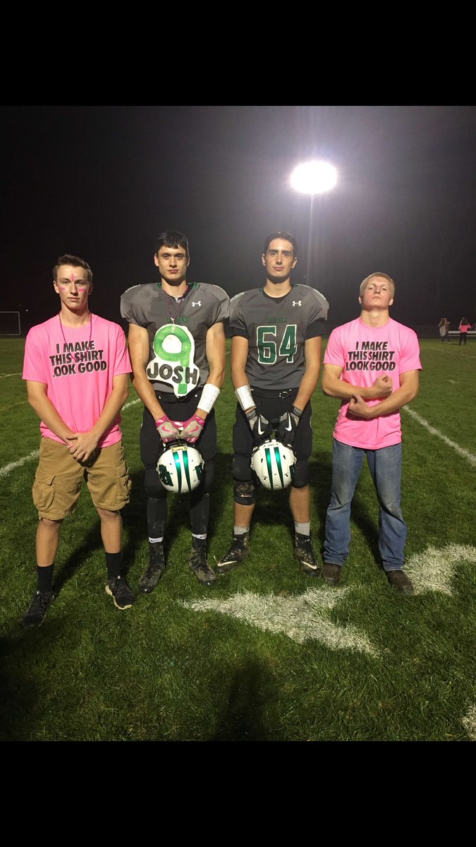 Schmidty_911's tweet photo. @janiol25 @jen_boey My boys https://t.co/gshDMTXz1C