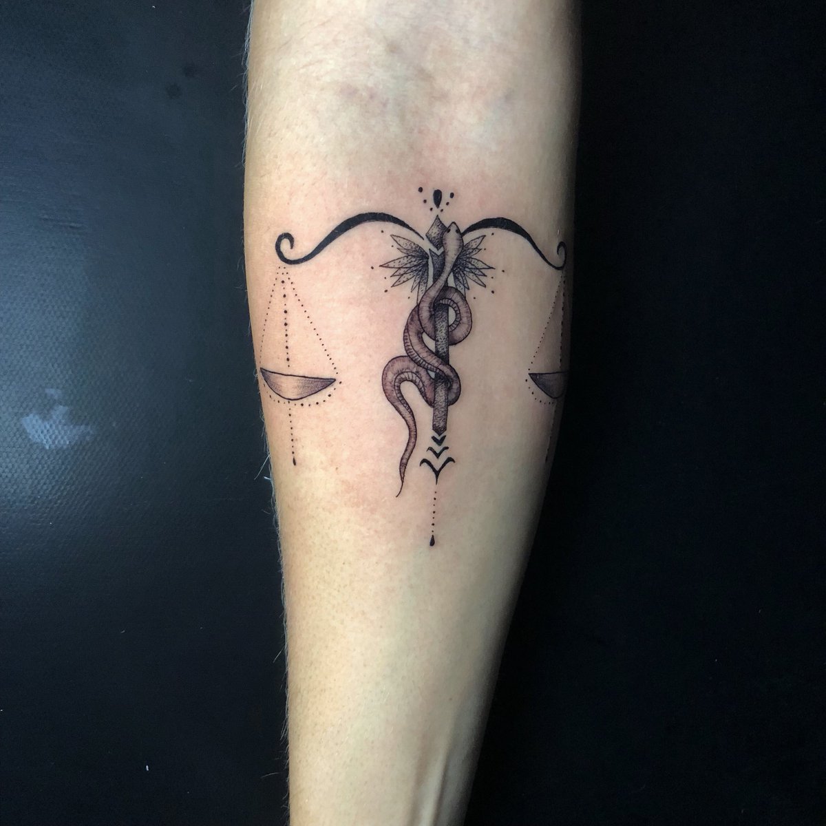 charbellelopes's tweet photo. Estou aqui mais uma vez postando meu trabalho, tenho 4 meses de carreira e preciso muito de divulgação, no momento estou tatuando na zona oeste do Rio, gostaria de pedir RT pra ajudar nas vizualizações!Obrigada gente, meu instagram é charbellelopestattoo ❤️ https://t.co/C5a0w3KrqH