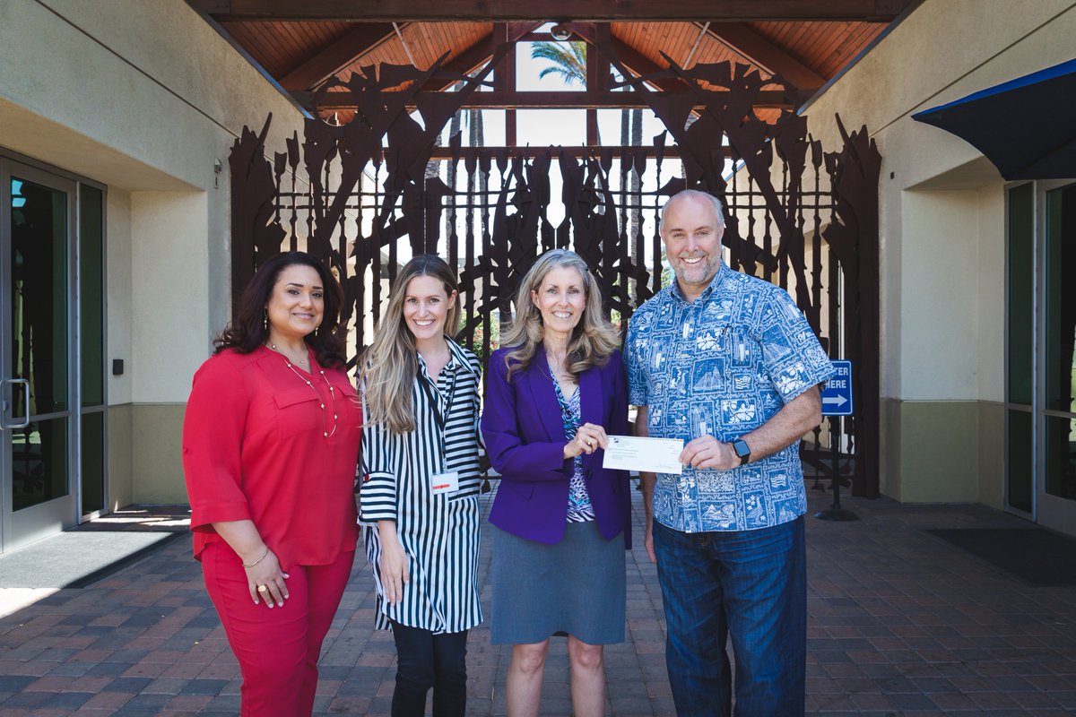 RescueMissionOC's tweet photo. There are many steps on the road to self-sufficiency for #OCRM students. Thanks to this generous $2,500 donation from #FirstFoundationBank, our Success Center will be able to help with the important step of renewing their driver's licenses. Thank you FFB! https://t.co/OqUltSTCnV https://t.co/fWANIGJxtc