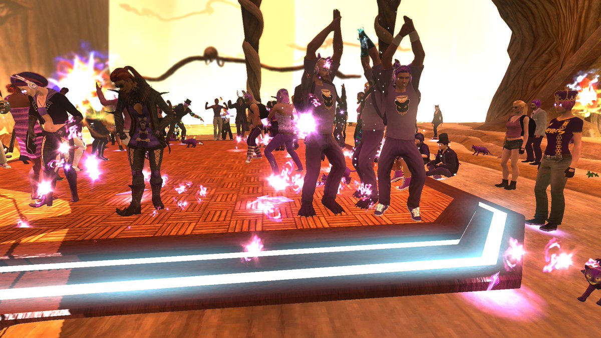 RedWatchful's tweet image. People at the Rooted Grove, guided by the talented DJ Nexus. @1JimmyTheRabbit was there, making  summersaults imbued with his... uhn... magic, I think. @JohnnyReb3030 streamed all on his Twitch. 
Lots of good folks. A day that will never... ever be forgotten. 
#PurpleForMaddie