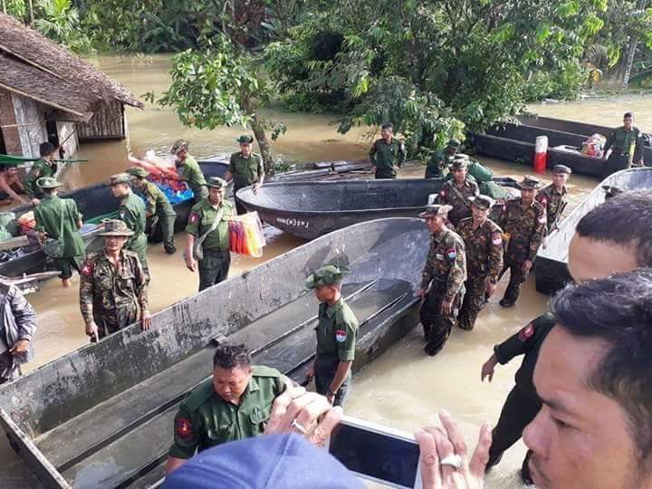 ZSittnaing's tweet photo. တပ္မေတာ္သားေတြ ……တနသၤာရီမွာ ကယ္ဆယ္ေရး စတင္! https://t.co/fo9pBxQM5t