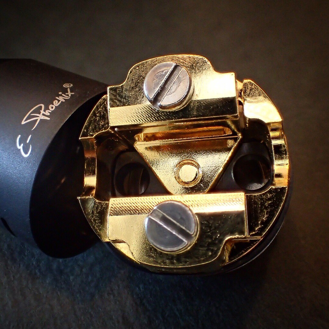 himeji_vape's tweet photo. E-Phoenix 
Legendレジェンド 22mm
BF互換RDTA 
RDA運用可能 

#ハイエンド #ephoenix  #スイス #22mm #RDTA #姫路VAPE #姫路電子タバコ #次世代タバコ https://t.co/l7IGdhnLVV