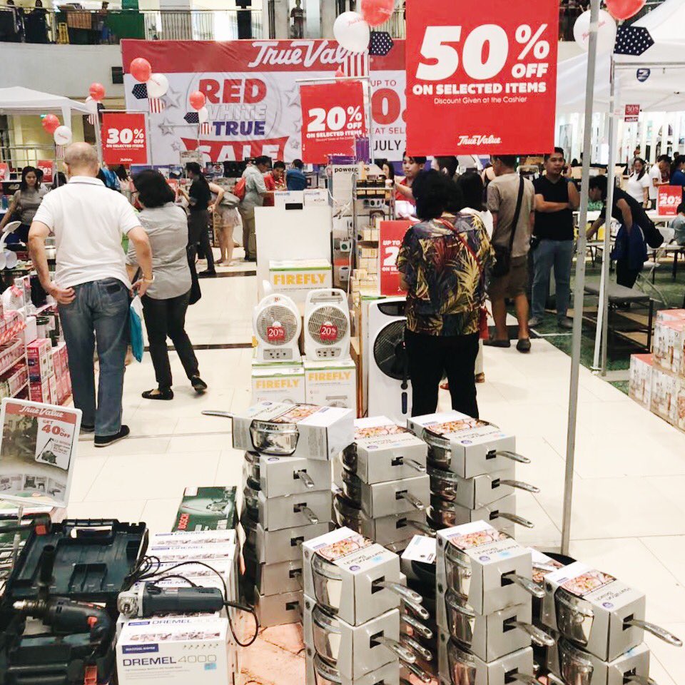 abreezatweets's tweet photo. #SALEatAbreeza: @TrueValuePh’s Red, White, & True Sale is on this weekend!
Grab on-sale picks covering home, kitchen, garden, outdoor, automotive, electronics, and more only until July 22–that’s tomorrow!
#TrueValuePH #ILoveAbreeza https://t.co/WStFU6sNA2