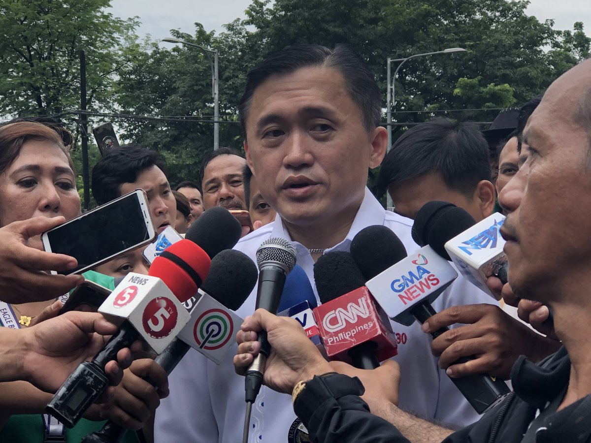 ABSCBNNews's tweet photo. @angelmovido Go on some claims on Duterte making a 'big announcement' during Monday's SONA: Abangan niyo nalang po, alam niyo ang Pangulo, full of surprises po yan, so abangan niyo pahayag niya. | via @angelmovido https://t.co/Si3KJRy9eS