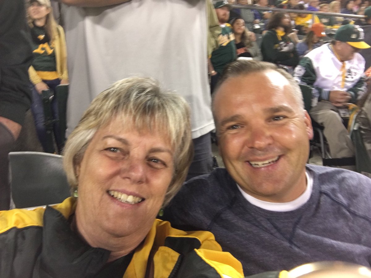 wcfilly's tweet photo. #atthecoliseum https://t.co/LtpUXNqm27