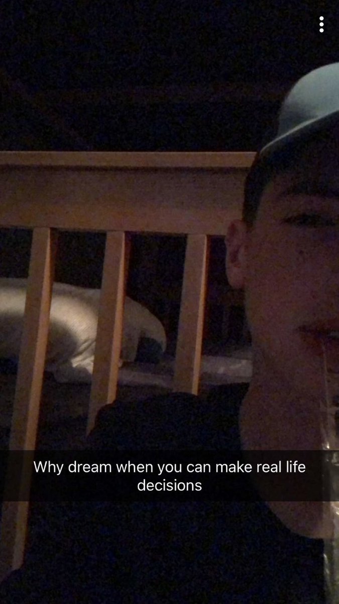 ashjarrous's tweet photo. Happy Birthday Walt!!!! I hope you had the best day!!! Party hard homie g @walt_boxwell https://t.co/sfpzM1XmWK