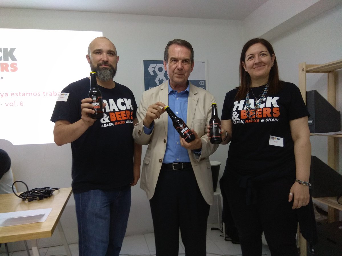 friyin's tweet photo. En #hbVigo 2018 con Abel Caballero https://t.co/WKIVA1Kk6Y