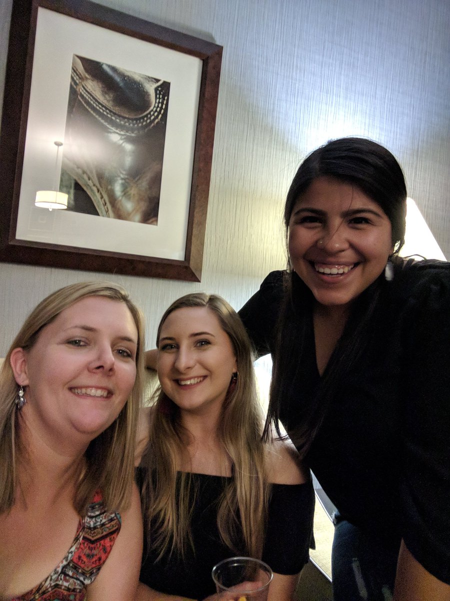 CajunLove288's tweet photo. Made some new friends! @BrittSmithley & @Alexismaxinee11 at swata! #at4all #SWATA18 https://t.co/aHc5oo4CRd