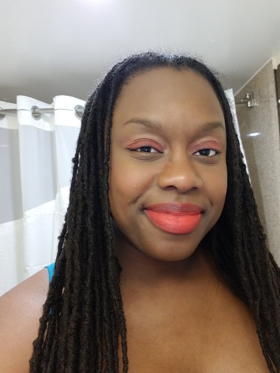 KMCtheWriter's tweet photo. Sometimes you have to be bold and daring. Lips by Ladie Mae Cosmetics. #NoFilter #Lipstick #BigRedLips https://t.co/r1E0oVY2wg