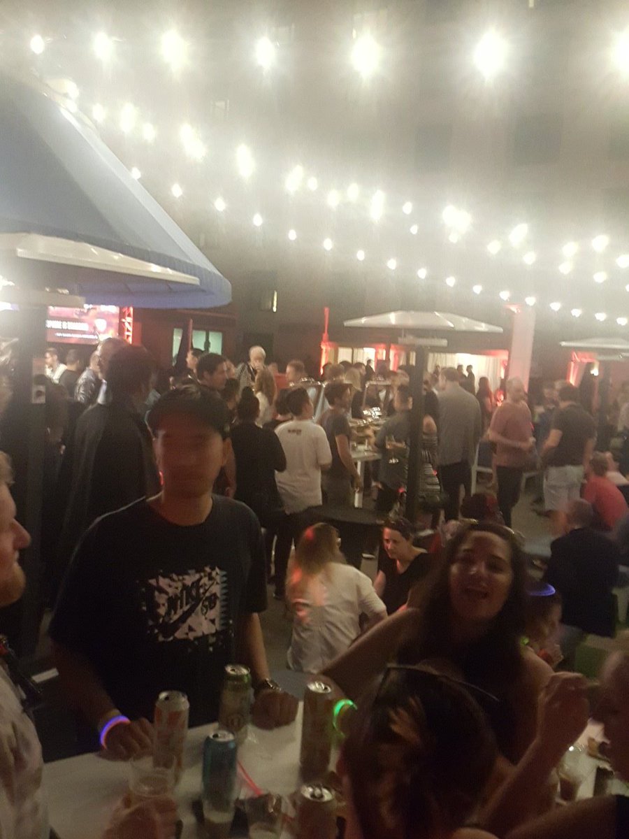 treebeard_ls's tweet photo. We got into the ivory tower after getting in line at 6 #nerdnite #sdcc #natgeo https://t.co/604PwqLyRQ