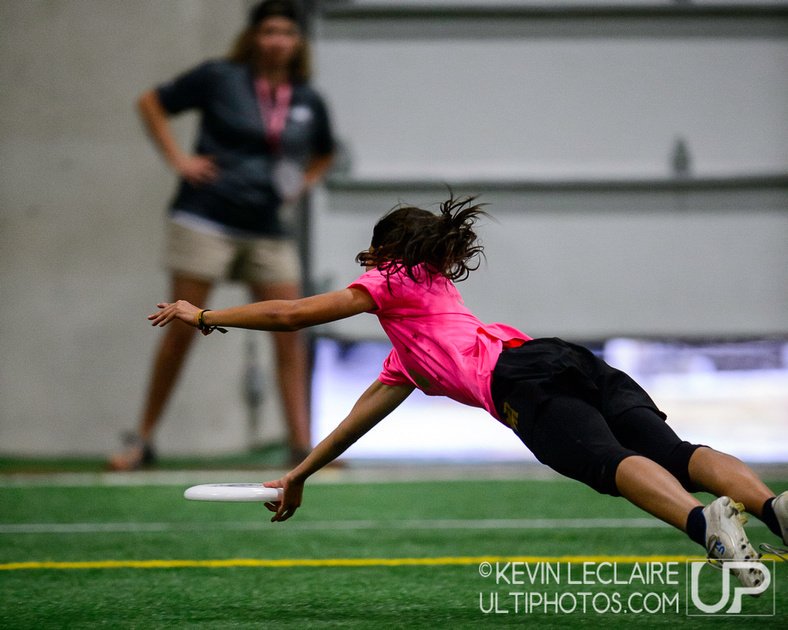 UltiPhotos's tweet image. A little close up of the @SportsCenter Top 10 grab by @UltimateRevo's Laura Ospina 😱

Taken by @BDPhotography01 &amp;amp; @LeclairePhoto! 📷