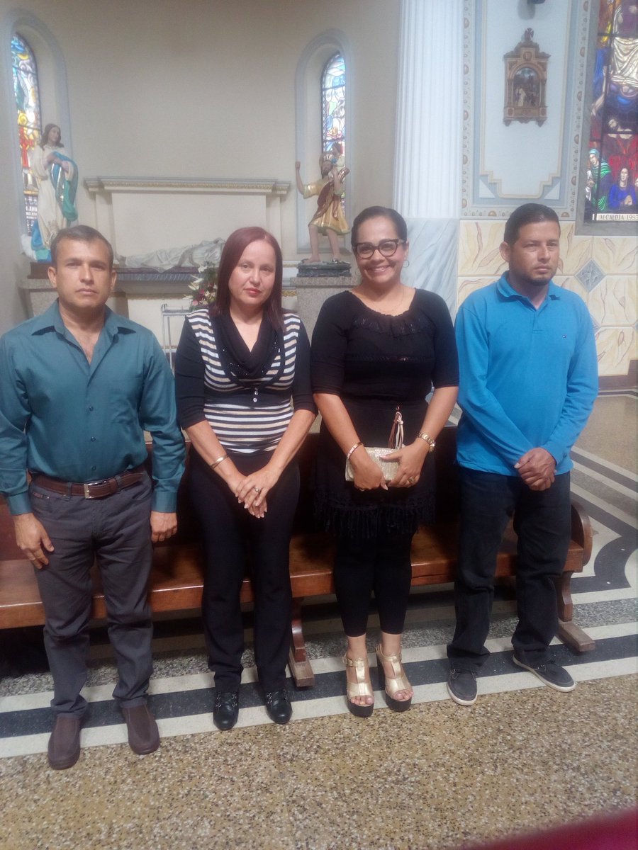 Albamarquez2's tweet photo. Acto de prosecución de inicial y primaria estudiantes del NER 339 con gran compromiso #Revolucioneducativa https://t.co/qQeDYAR3V6